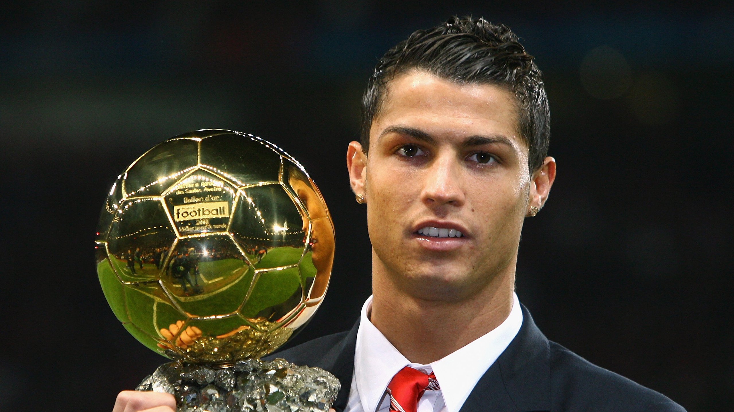 生死战中的绿茵交响，坎特一锤定音，爱尔兰力克牙买加